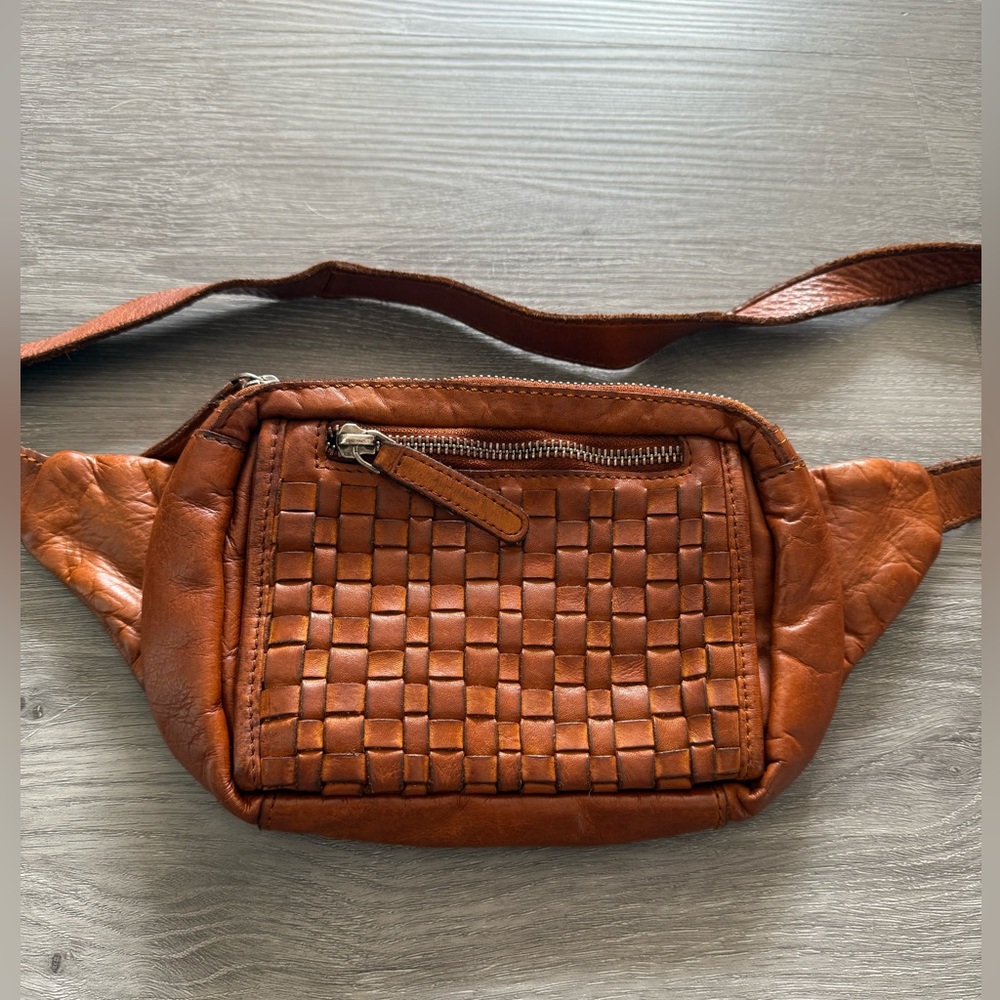 VILENCIA Holland Belt Bag Fanny Pack Crossbody Bag | Brown Woven Leather
